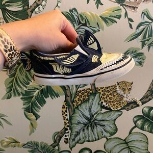 Vans Toddler Slip on V Shark